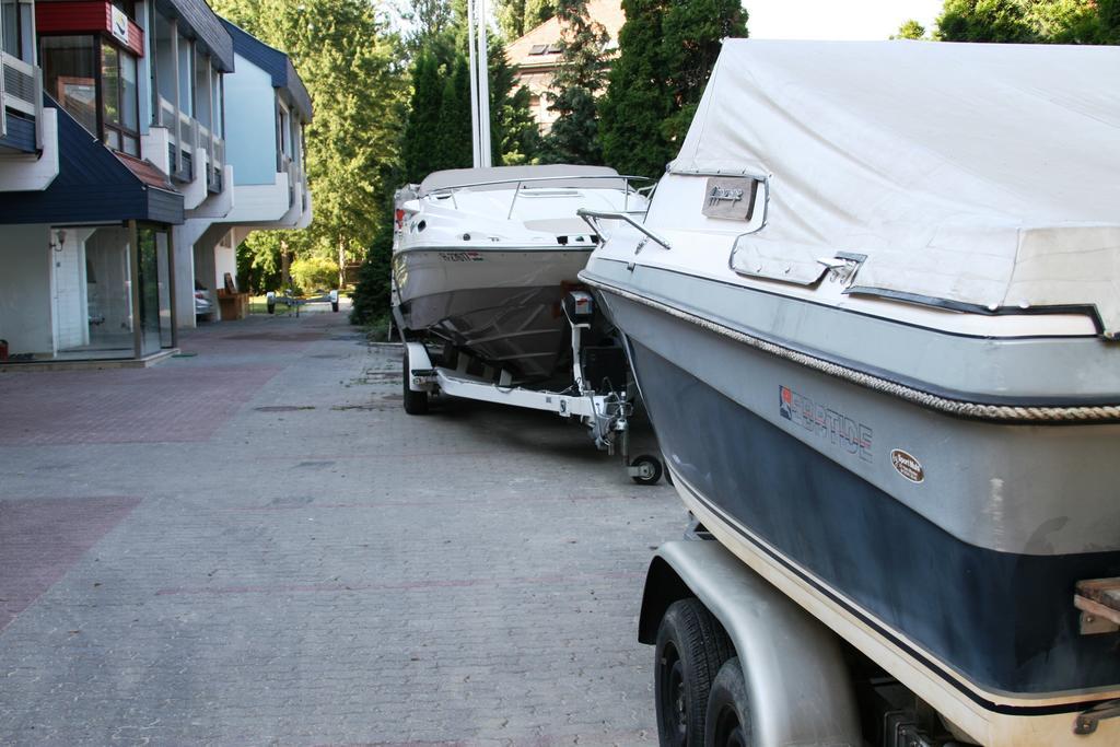 Hotel Waterfront Szentendre Exterior foto